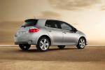 Toyota Auris 2010 года